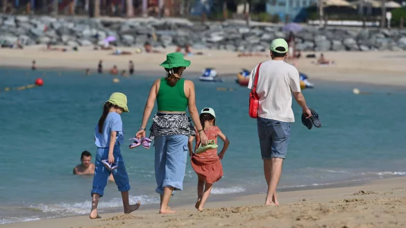 Mit nur wenigen Urlaubstagen k&ouml;nnen sich Arbeitnehmer rund um Ostern fast zwei Wochen Auszeit vom Job nehmen. - &copy; IMAGO/Sven Simon