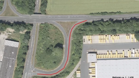 Die gesperrte Auffahrt auf die Ostwestfalenstra&szlig;e in Fahrtrichtung Lemgo. - &copy; Stra&szlig;en.NRW