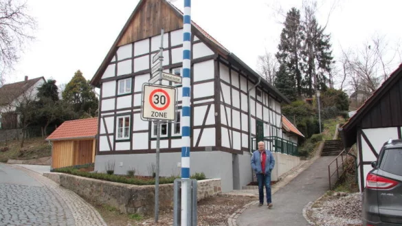 Die Gemeinde Kalletal l&auml;dt zur Diskussionsveranstaltung "Zeit f&uuml;r Deokratie" mit Professorin Dr. Gesine Schwan ins Tempelhaus nach Talle ein. - &copy; Cordula Gr&ouml;ne