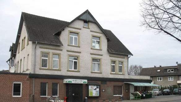 Die Hicret-Moschee in Bielefeld-Brackwede wurde zwei Mal Ziel von Hassbotschaften, die Unbekannte per Essenslieferung an die islamische Einrichtung schickten. - © Peter Unger