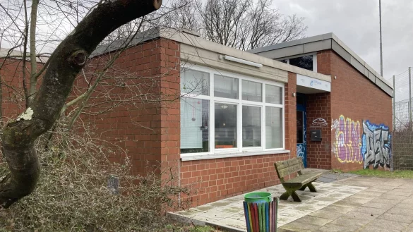 Das Jugendzentrum Detmold-West in der Oerlinghauser Stra&szlig;e liegt neben dem Sportplatz. Es soll Ende M&auml;rz geschlossen werden. - &copy; Cordula Gr&ouml;ne