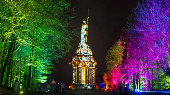 Bald ist es wieder soweit - Mitte M&auml;rz geht die Veranstaltung "Der Hermann leuchtet" in die n&auml;chste Saison. - &copy; LightArt Show Production