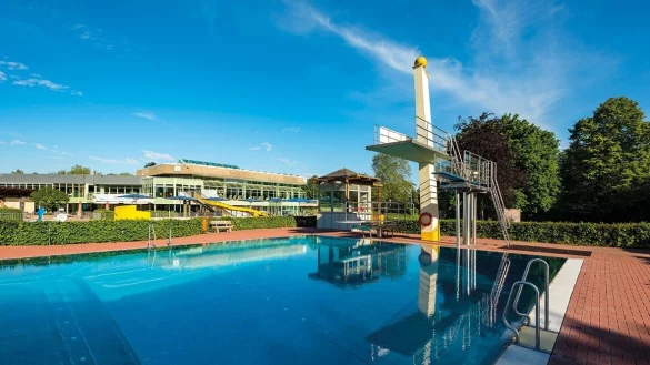 Die Saison im Au&szlig;enbereich des Eau-Le beginnt 2023 nicht schon am 1. Mai. Grund ist Personalmangel f&uuml;r die Kasse. - &copy; Stadtwerke Lemgo