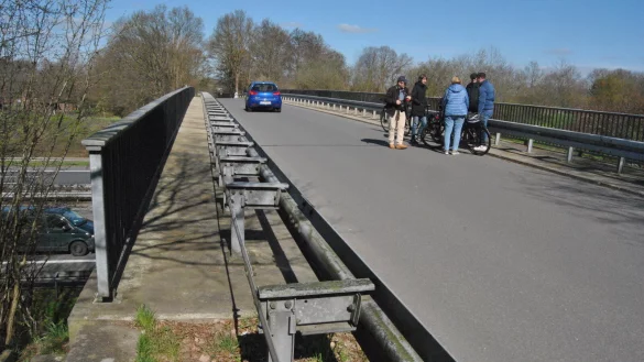 Auf der A2-Br&uuml;cke nahe Tierheim f&uuml;hlt sich mancher Radfahrer unwohl. - &copy; Ludger Osterkamp