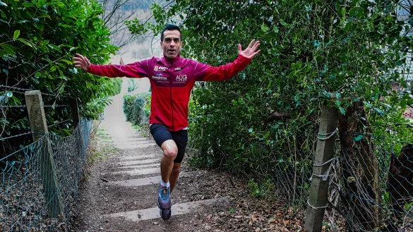 Seriensieger Elias Sansar beim Training: Bergauf f&uuml;hlt er sich wohler als bergab. - &copy; Sarah Jonek