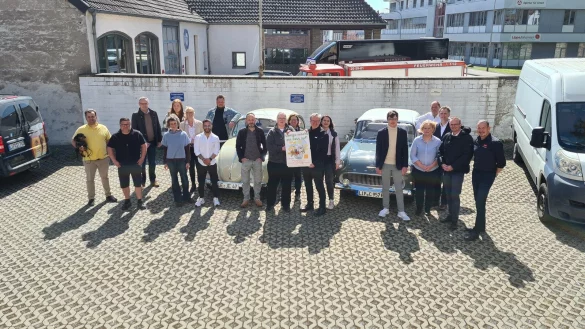 Die Gastronomen, Oldtimer-Liebhaber und Sponsoren freuen sich auf viele Besucher von "Lemgo macht ein Fass auf" am 1. Mai. - &copy; Nadine Uphoff