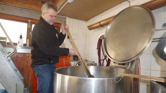 Frank Ehlert ist Gr&uuml;ndungsmitglied der Schwalenberger Brauzunft. Er hat sich intensiv um die Bewerbung an die UNESCO gek&uuml;mmert, die in diesem Jahr positiv beschieden wurde. - &copy; Archivfoto: Michaela Wei&szlig;e