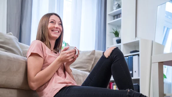 Die L&ouml;sung f&uuml;r den Start in eine neue Arbeitswoche: den Montag ruhig angehen. Doch klappt das bei allen? - &copy; Christin Klose