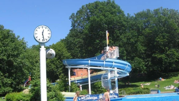Sonnige und hei&szlig;e Tage hat es in diesem Sommer bislang nur wenige gegeben: F&uuml;r die Freibadbetreiber in Horn-Bad Meinberg ist der diesj&auml;hrige Badesommer eher durchwachsen verlaufen. - &copy; Waldbad Bad Meinberg