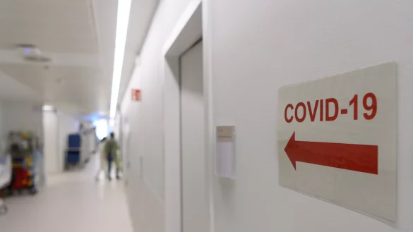 Nur auf den ersten Blick &uuml;berrascht die hohe Zahl der geimpften Infizierten. - &copy; Robert Michael