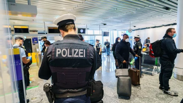 Risikogebiet Gro&szlig;britannien - &copy; Foto: Andreas Arnold/dpa