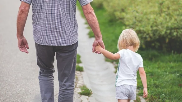 Die Coronakrise trifft alleinerziehende M&uuml;tter und V&auml;ter besonders hart. - &copy; Symbolbild: Pixabay