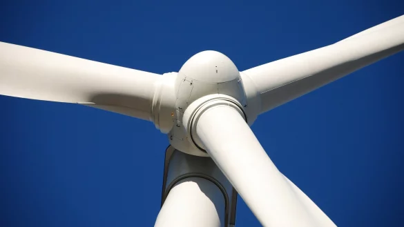 In Barntrup soll eine 200 Meter hohe Windkraftanlage am Bromberg entstehen. - &copy; Symbolbild: pixabay.com