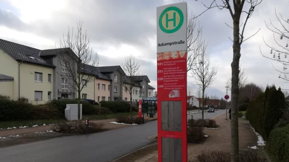 An der Herforder Stra&szlig;e in Leopoldsh&ouml;he ist an der Haltestelle &bdquo;Askampstra&szlig;e&ldquo; kein Plan hinterlegt. ? - &copy; Kirsten Fuhrmann