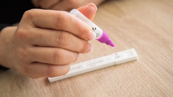 Schnelltests sind temperaturempfindlich - &copy; Foto: Christin Klose/dpa-tmn