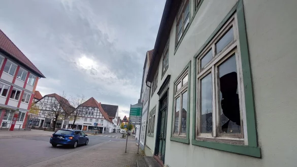 In Lügdes Stadtbild gibt es einige "Problemimmobilien" und Leerstände. Mit der interkommunalen Entwicklungsgesellschaft sollen auch diese Probleme angegangen werden. - © Michaela Weiße