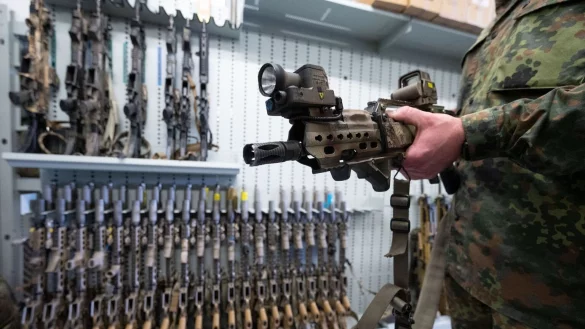 Sturmgewehr - &copy; Foto: Marijan Murat/dpa