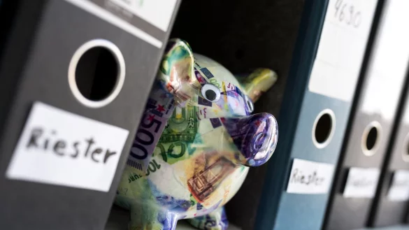 Wer profitiert von der Riester-Rente - &copy; Foto: Alexander Heinl/dpa-tmn