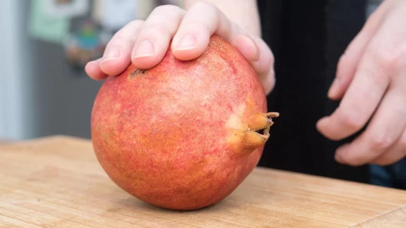 Granatapfel - &copy; Foto: Andrea Warnecke/dpa-tmn
