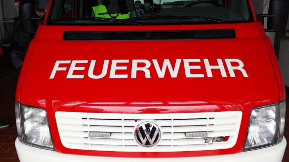 Wegen der Fehlfunktion eines PKW ist die Feuerwehr am Mittwoch zu einem Gro&szlig;einsatz in Varenholz ausger&uuml;ckt. - &copy; Symbolbild: Pixabay