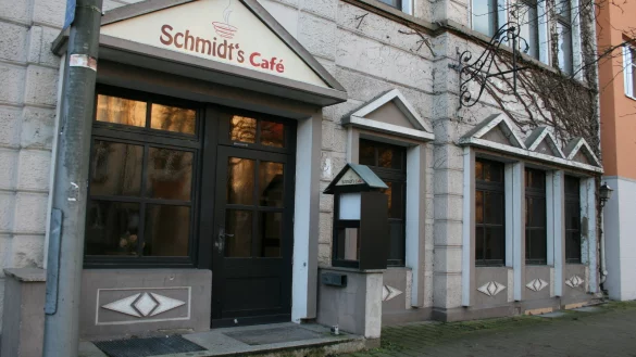 Die Zwangsversteigerung der ältesten Gaststätte Barntrups, des Gasthauses "Zum Schwan", ist abgesagt worden. Vor Jahren war dort auch einmal ein Café untergebracht. - © Sylvia Frevert/Archivfoto