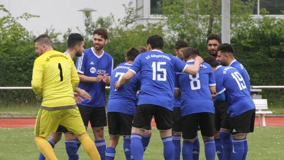 Der Sportclub Augustdorf &ndash; hier beim Spiel gegen die SuS Lage &ndash; l&ouml;st sich zum Saisonende auf. - &copy; Archivfoto: Sebastian Lucas
