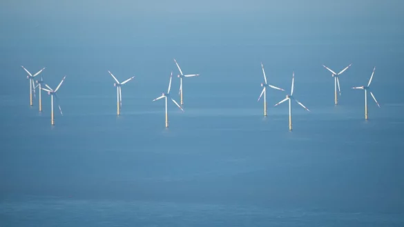 Offshore-Windpark - &copy; Foto: Sina Schuldt/dpa
