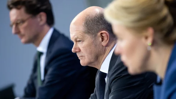 Pressekonferenz - &copy; Foto: Bernd von Jutrczenka/dpa Pool/dpa