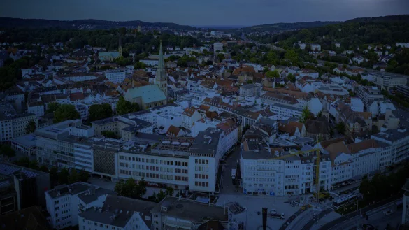 Bielefeld im Dunkeln. Mehr als ein Drittel der Deutschen f&uuml;rchtet sich vor einem Stromausfall im gro&szlig;en Stil. Blackouts sind aber &auml;u&szlig;erst selten. - &copy; m&uuml;ller