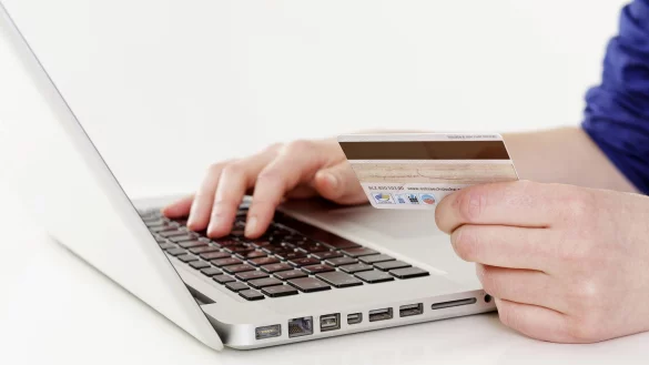 Kartenzahlung mit Zwei-Faktor-Methode - &copy; Foto: Monique W&uuml;stenhagen