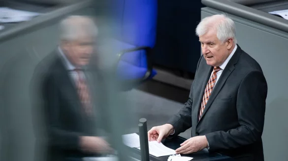 IT-Gesetz im Bundestag - &copy; Foto: Bernd von Jutrczenka/dpa