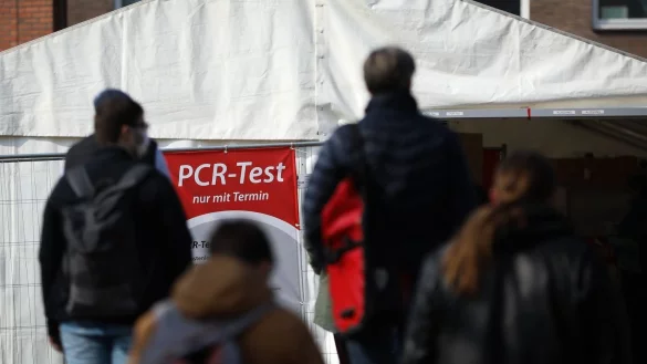 Corona-Teststation - &copy; Foto: Christian Charisius/dpa