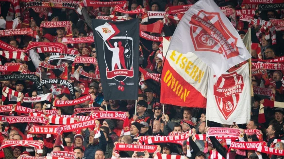 Union-Fans - &copy; Foto: Soeren Stache/dpa-Zentralbild/dpa