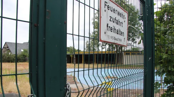 Wird nicht mehr genutzt: Das Freibadgelände in Augustdorf. - © Dieter Asbrock