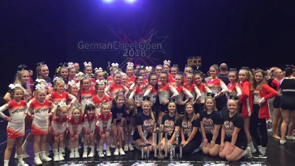 Angels Cheerleader aus Augustdorf - &copy; TUSG Augustdorf