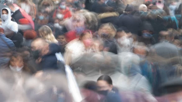 Einer Studie zufolge sinkt der Anteil der Menschen, die Integration f&uuml;r den richtigen Weg halten. - &copy; Foto: Sebastian Gollnow/dpa