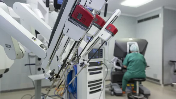 Das da Vinci-Operationssystem wird von der Klinik für Urologie und der Klinik für Allgemein- und Viszeralchirurgie genutzt. - © Klinikum Lippe