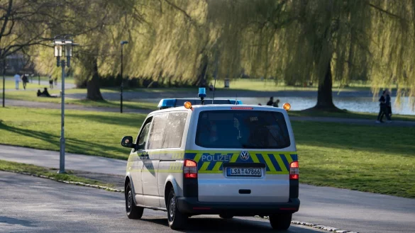 Streife - &copy; Foto: Hendrik Schmidt/dpa-Zentralbild/dpa