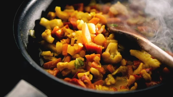 TK-Gem&uuml;sepfannen im Test - &copy; Foto: Zacharie Scheurer/dpa-tmn