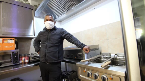 Fernando Calder&oacute;n steht in den Startl&ouml;chern und will dem ehemaligen &bdquo;Caf&eacute; am Markt" neues Leben einhauchen. - &copy; Jens Rademacher