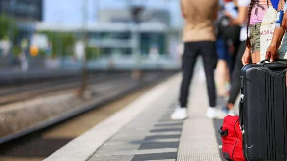 Vom Bielefelder Hauptbahnhof aus k&ouml;nnen viele Urlaubsregionen gut erreicht werden. - &copy; Sarah Jonek