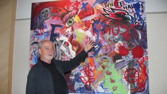 Stiftungsvorsitzender Matthias Hosenfeldt ist begeistert über die Freude am Kreativsein. 
- © Gröne