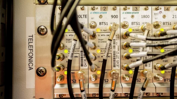 Telef&oacute;nicas Mobilfunknetz in der Berliner U-Bahn - &copy; Foto: Christoph Soeder/dpa