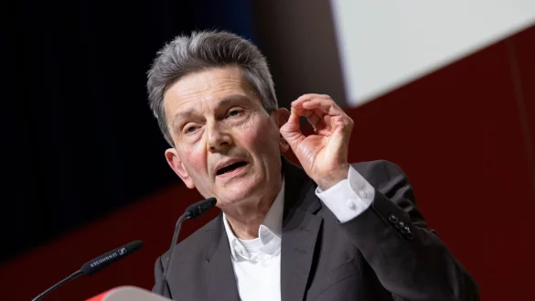 SPD-Fraktionschef Rolf M&uuml;tzenich signalisiert Gespr&auml;chsbereitschaft beim umstrittenen B&uuml;rgergeld. - &copy; Thomas Banneyer/dpa