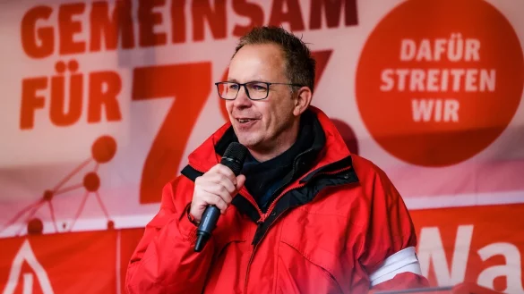 Bei aller Kampfesbereitschaft setzt Erster Bevollmächtigte der IG Metall in Lippe, Daniel Salewski, auf frühzeitiges Miteinander von Gewerkschaft und Geschäftsführungen. - © Thomas RangeFOTOMACHER
