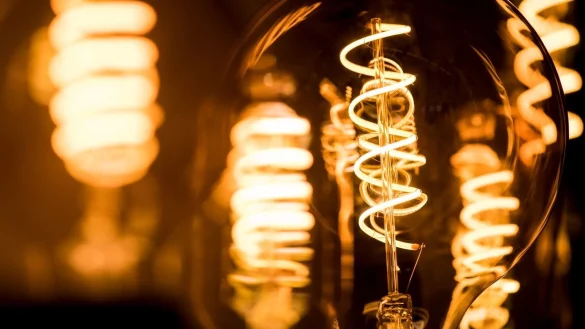 Auch die Strompreise steigen - &copy; Foto: Franziska Gabbert/dpa-tmn