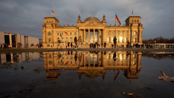 Reichstagsgeb&auml;ude - &copy; Foto: Christoph Soeder/dpa