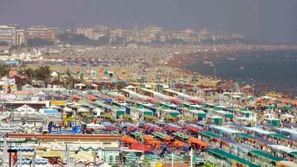 Strand in Riccione - &copy; Foto: Matthias Schrader/ picture alliance / dpa