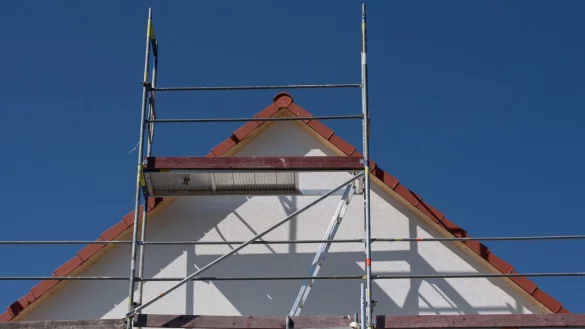 Neubau - &copy; Foto: Boris Roessler/dpa