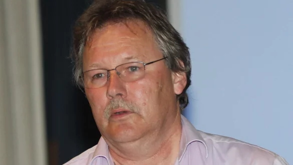 "Wir haben nur noch 72 Teams." Bernhard Brandt, Vorsitzender des Kreisfußball-Ausschusses. - © Sebastian Lucas